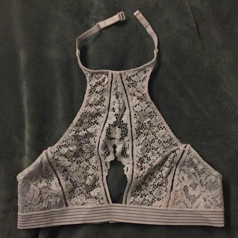 Light purple-grey Victoria’s Secret bralette